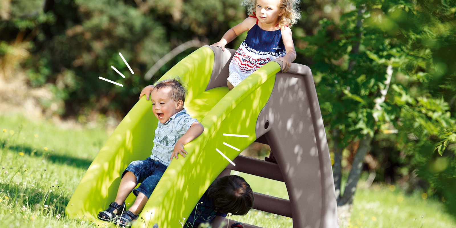 enfants qui s'amusent sur toboggan pliable blog wesco